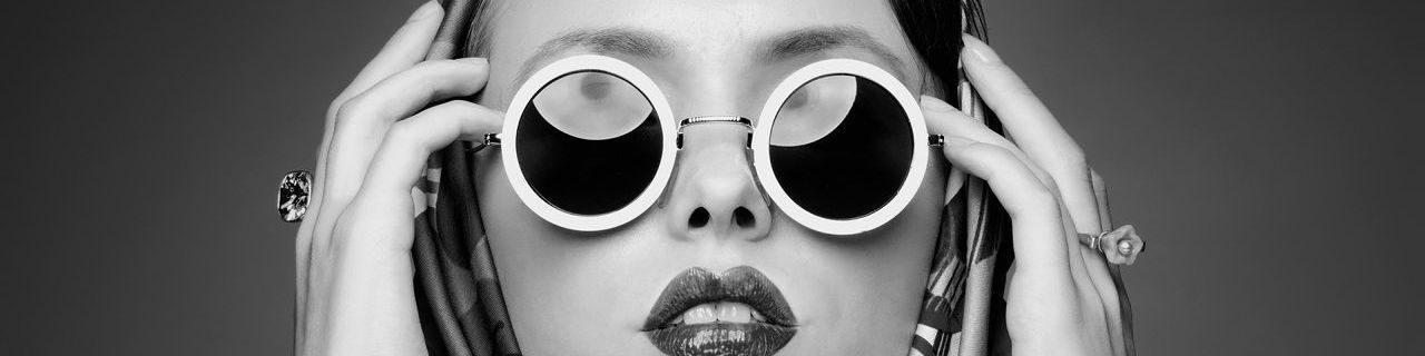 womanoclock-about womanoclock about