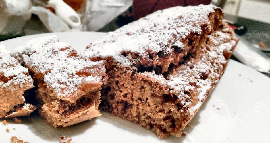 Κέικ στο Λεπτό με 3 μόνο Υλικά: H viral συνταγή του απίστευτου Άκη Πέτρετζίκη