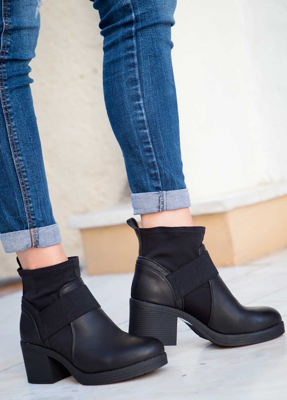 Μποτάκια αστραγάλου basic με χοντρό τακούνι