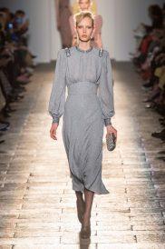 Bottega+Veneta+Fall+2017+oi9J0JyjyrQl Τι να φορέσω τις γιορτές