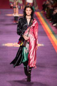 Etro+Fall+2017+3NcOXMS_zpKl Τι να φορέσω τις γιορτές