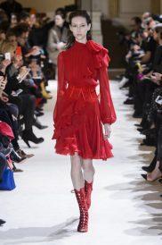 Giambattista+Valli+Fall+2017+4fP11BKncgRl Τι να φορέσω τα Χριστούγεννα