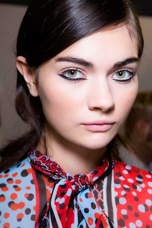 upside down trends μακιγιάζ