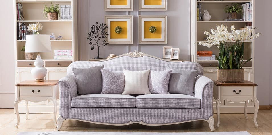 ΚΛΑΣΙΚΟ ΣΑΛΟΝΙ ΑΠΟΤΕΛΟΥΜΕΝΟ ΑΠΟ ΤΡΙΘΕΣΙΟ ΚΑΙ ΔΙΘΕΣΙΟ ΚΑΝΑΠΕ ΣΕ ΛΕΥΚΗ ΠΑΤΙΝΑ