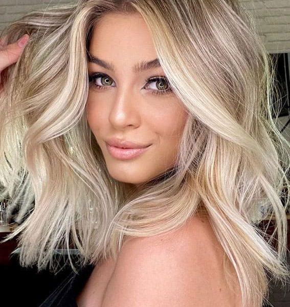 μακρύ καρέ χτενίσματα 2021