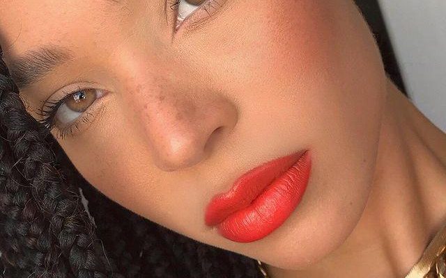 καλοκαιρινό μακιγιάζ 2021