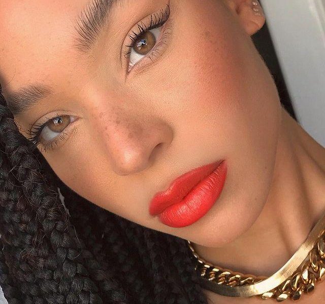 καλοκαιρινό μακιγιάζ 2021