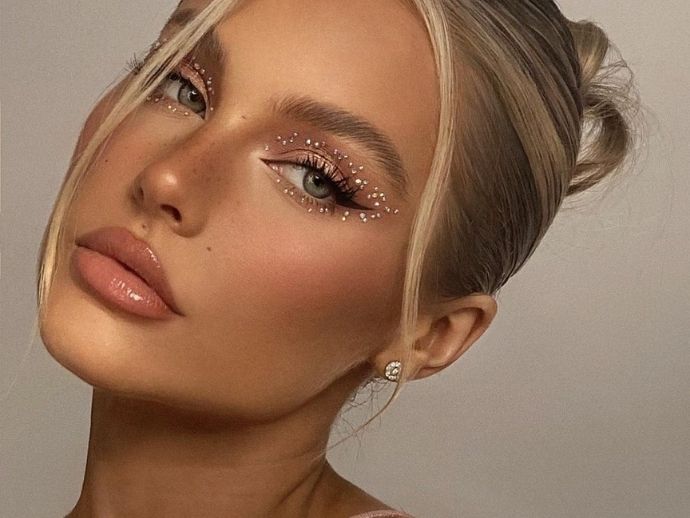 Μακιγιάζ ρεβεγιόν 2022