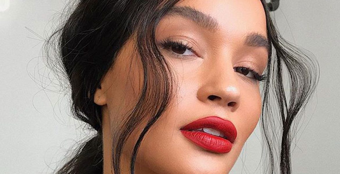 Το μακιγιάζ 5 λεπτών του ρεβεγιόν 2022