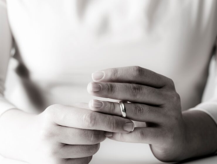 Πότε μία γυναίκα φεύγει από ένα γάμο