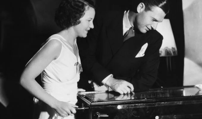 Πως εκδηλώνει το ενδιαφέρον του ένας Άντρας