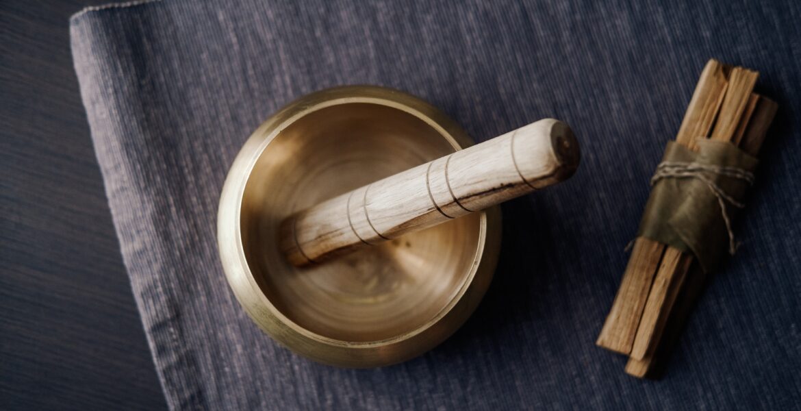 Καθαρισμός & Γυάλισμα Μπρούτζινων Αντικειμένων